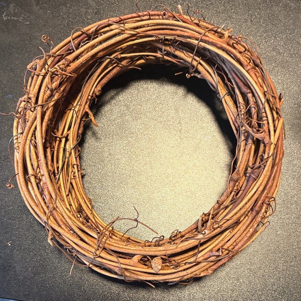 Wreath Rings - Small - Picture 2 of 5